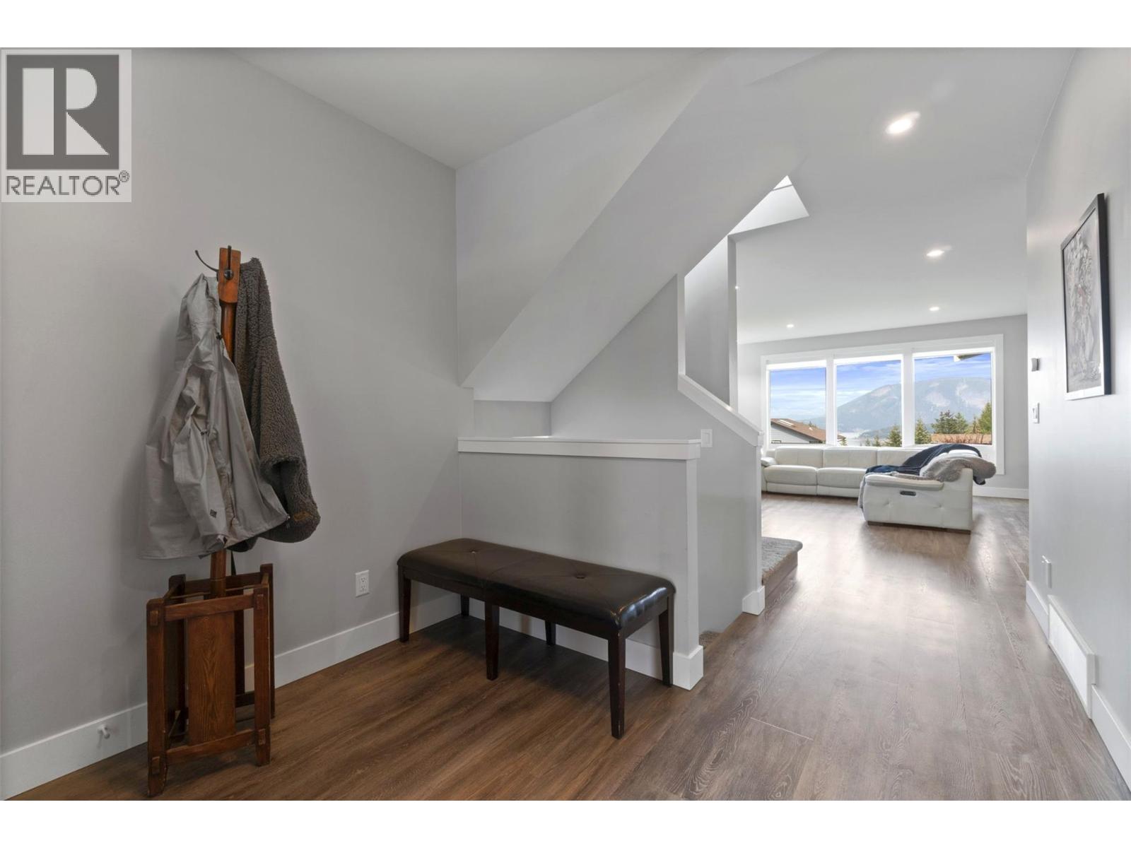  1351 15 Avenue Southeast, Salmon Arm