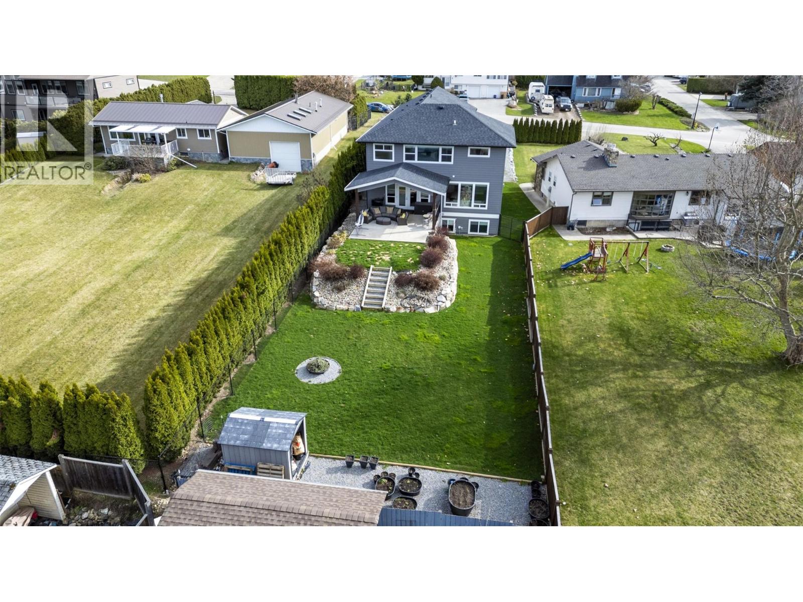  1351 15 Avenue Southeast, Salmon Arm