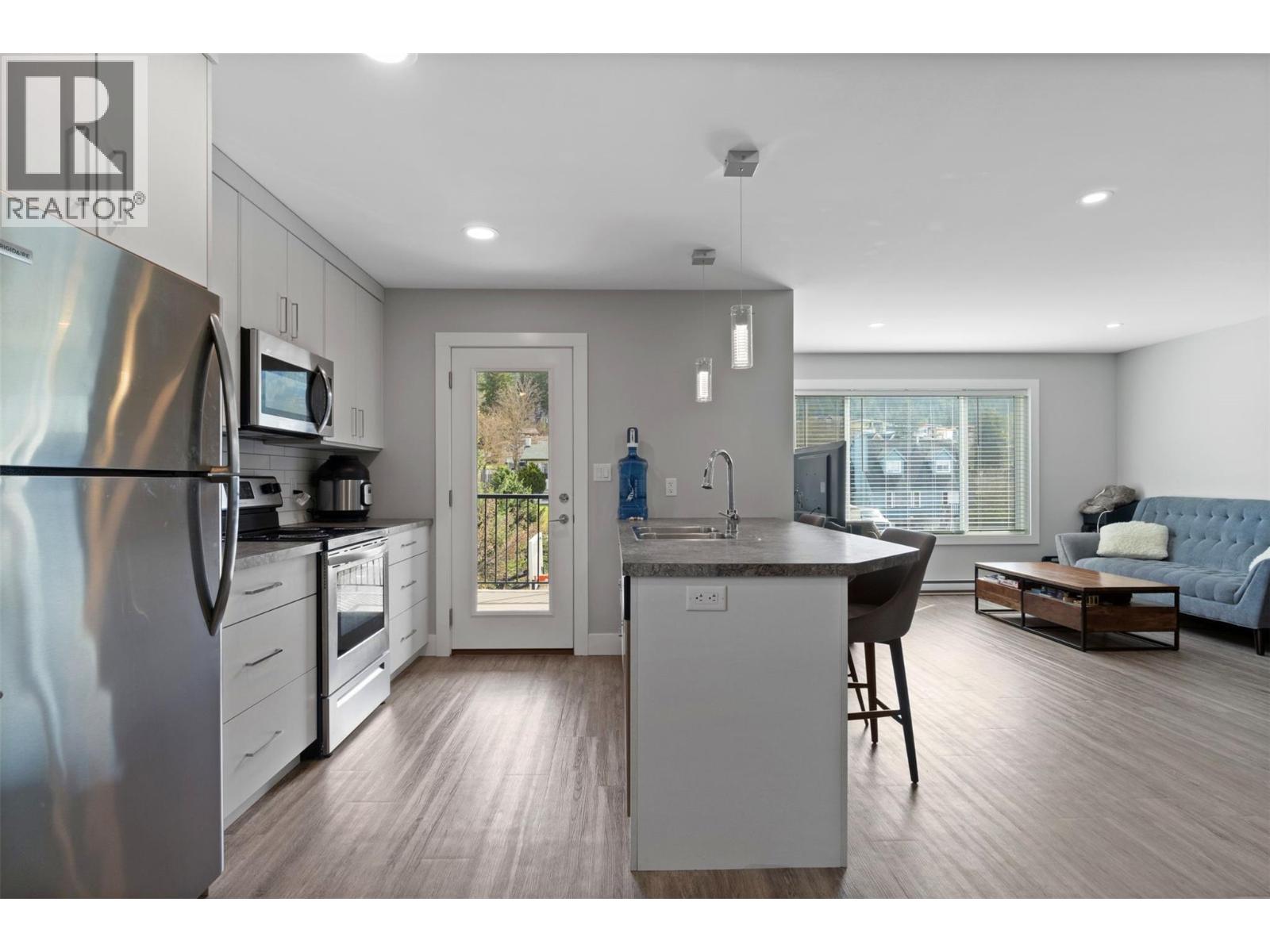  1351 15 Avenue Southeast, Salmon Arm