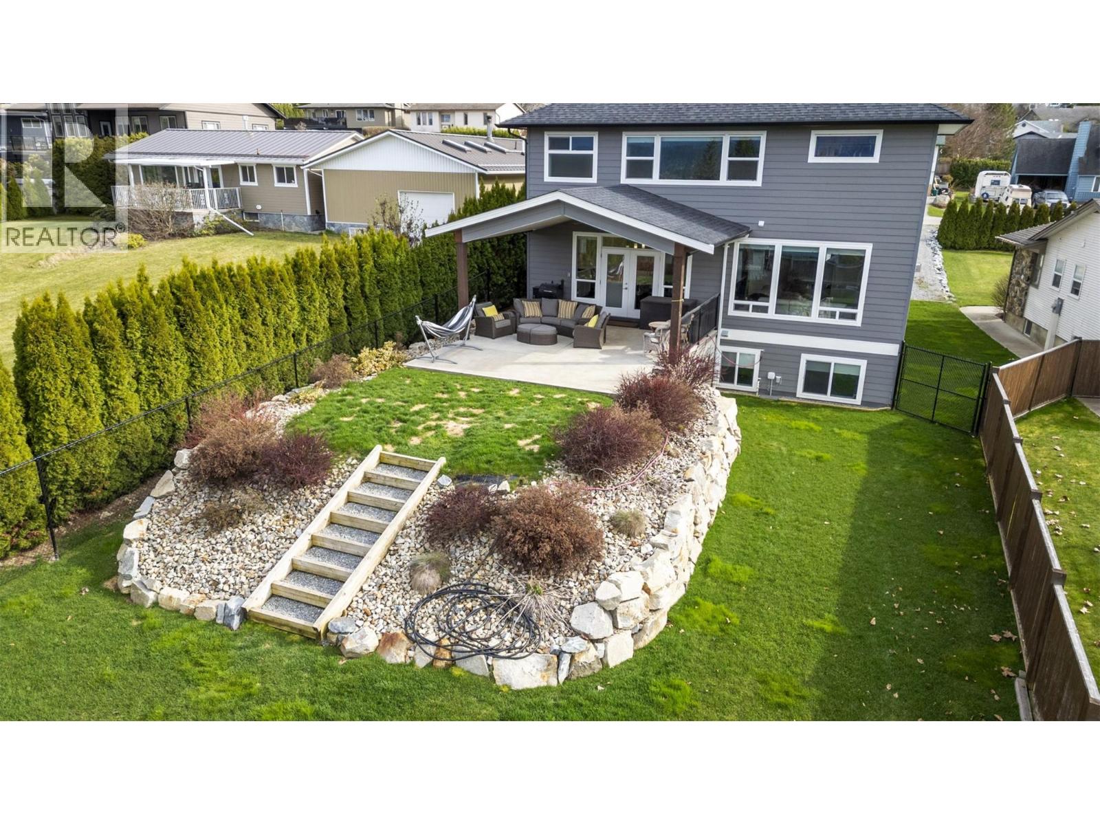  1351 15 Avenue Southeast, Salmon Arm