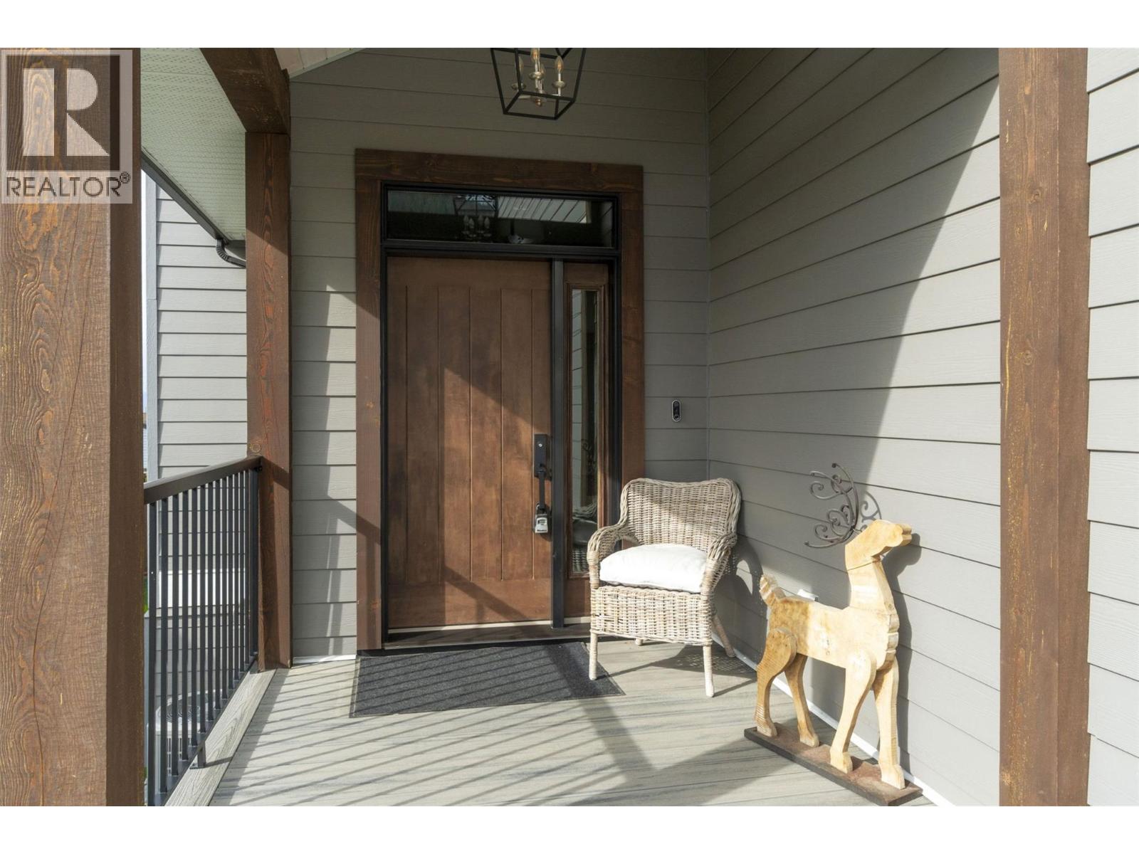  1351 15 Avenue Southeast, Salmon Arm