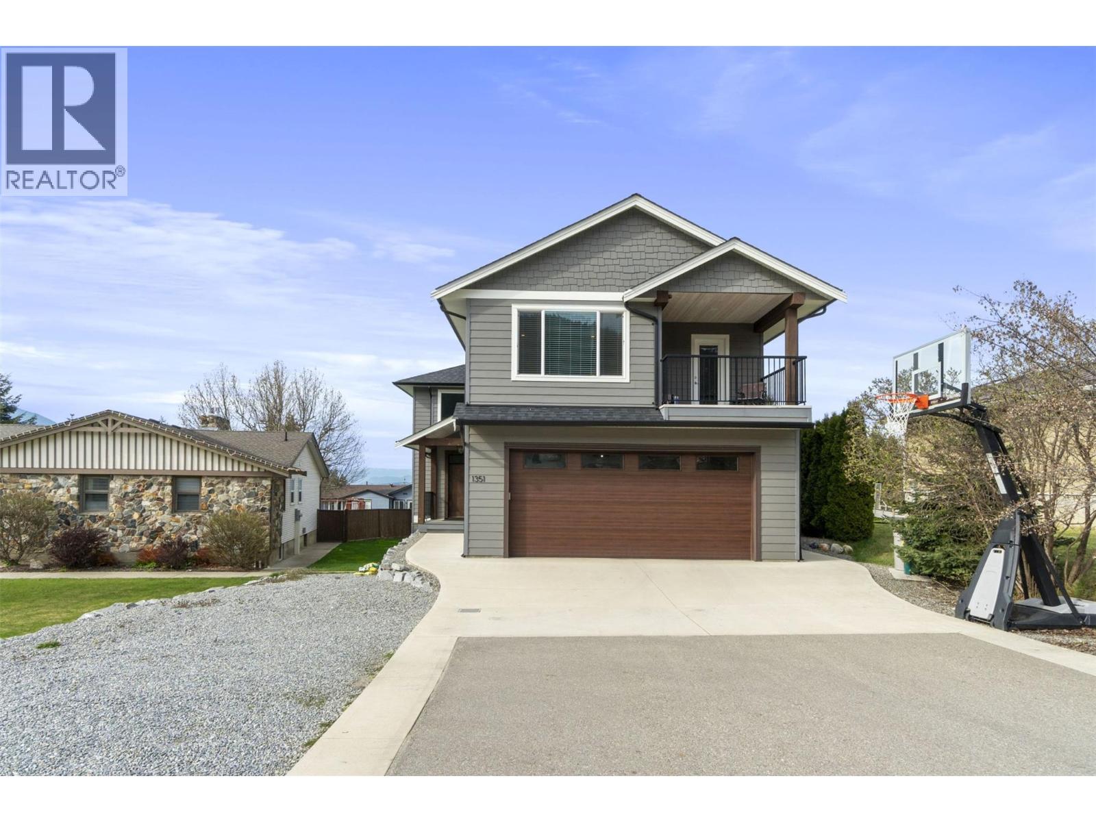  1351 15 Avenue Southeast, Salmon Arm