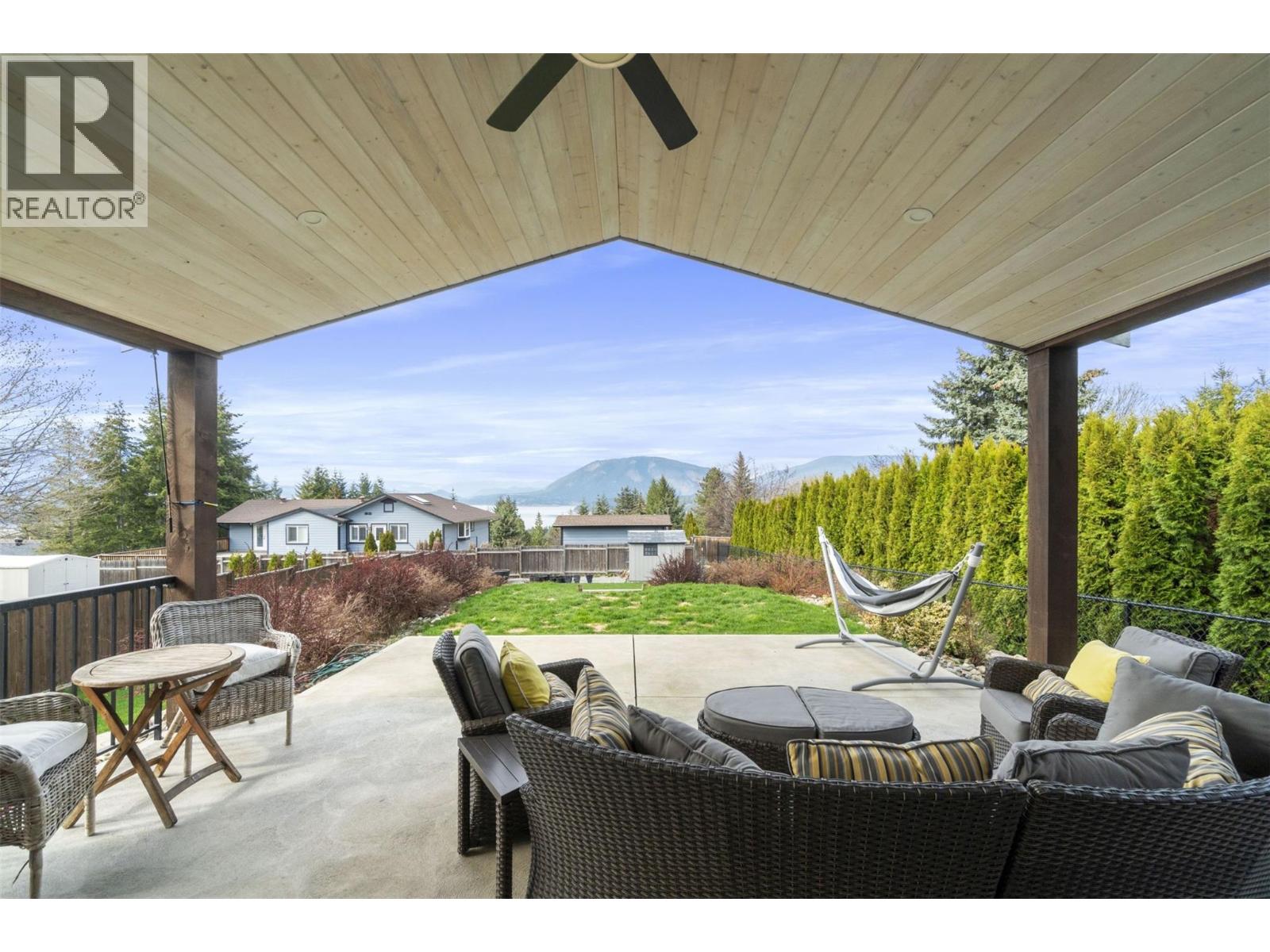  1351 15 Avenue Southeast, Salmon Arm