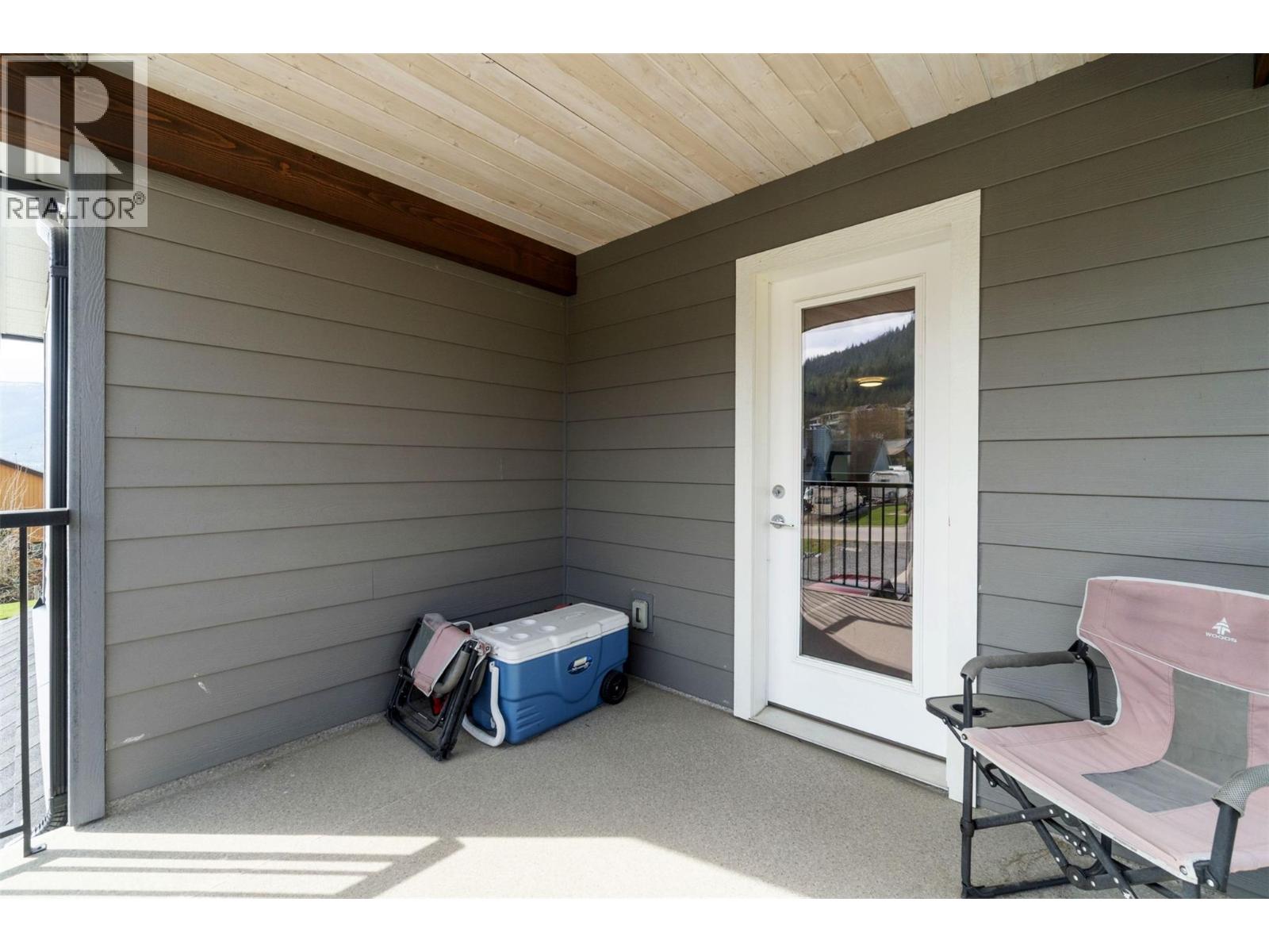  1351 15 Avenue Southeast, Salmon Arm