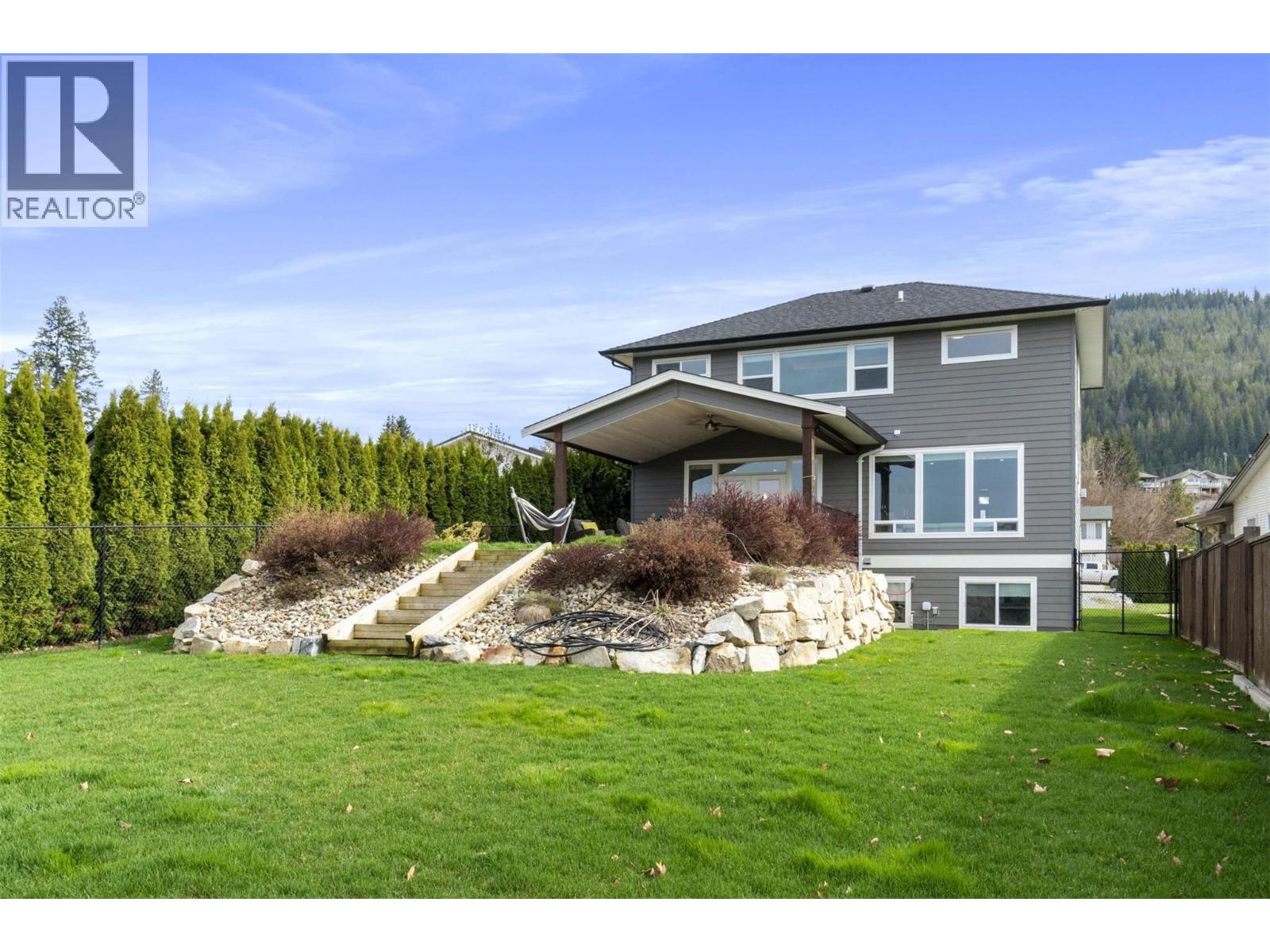  1351 15 Avenue Southeast, Salmon Arm