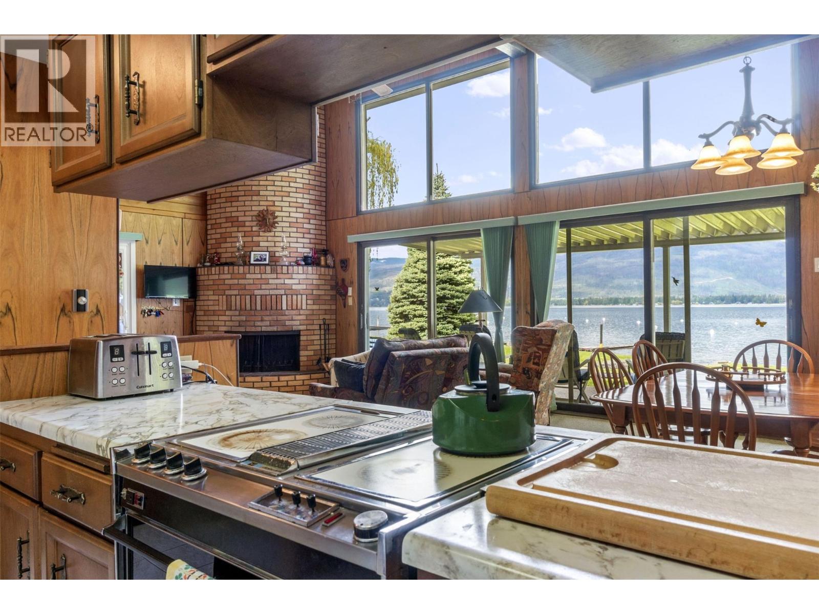 Photo 2 of 1263 Dieppe Road, Sorrento BC