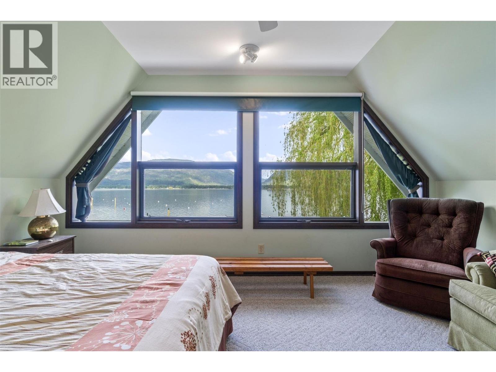 Photo 11 of 1263 Dieppe Road, Sorrento BC