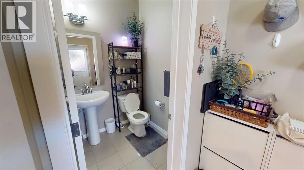 Single Family House for Sale in  New Brighton Grove SE New Brighton Calgary 