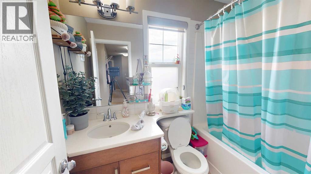 Single Family House for Sale in  New Brighton Grove SE New Brighton Calgary 