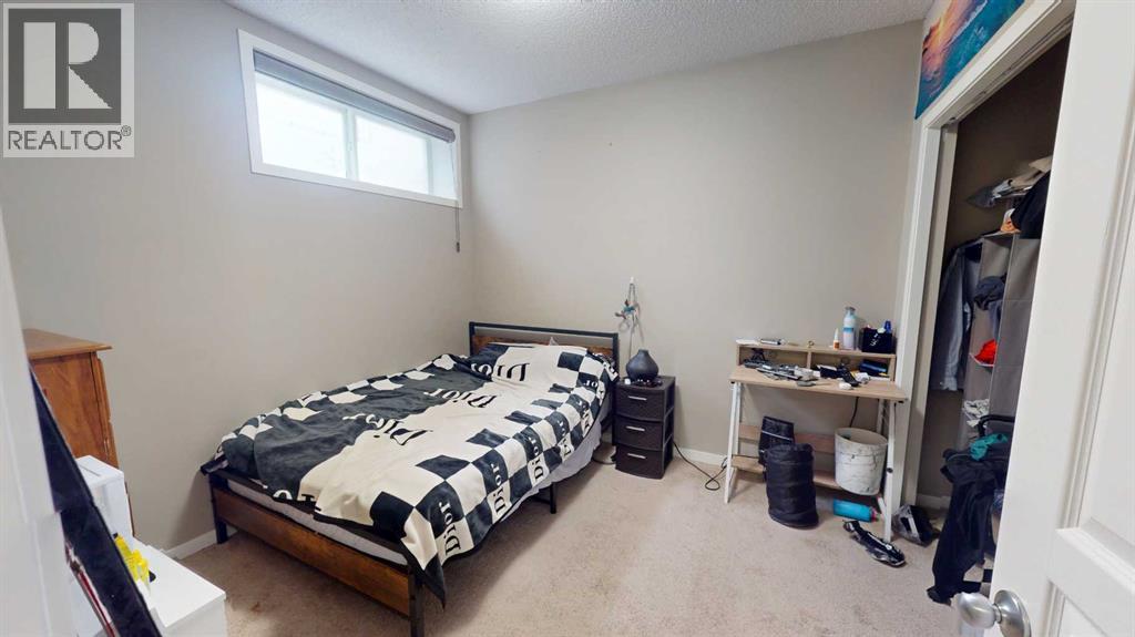Single Family House for Sale in  New Brighton Grove SE New Brighton Calgary 
