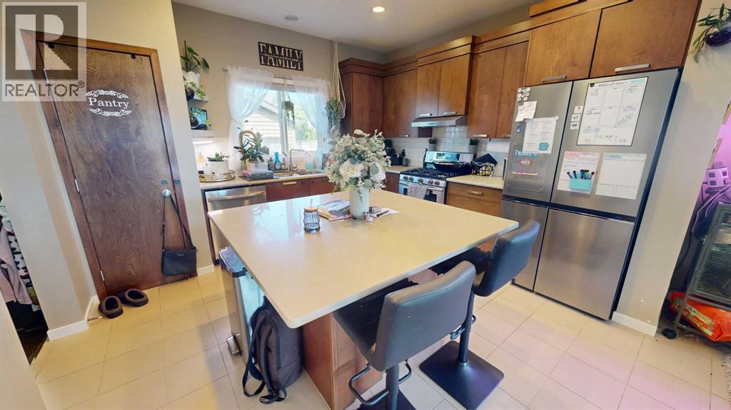 Single Family House for Sale in  New Brighton Grove SE New Brighton Calgary 