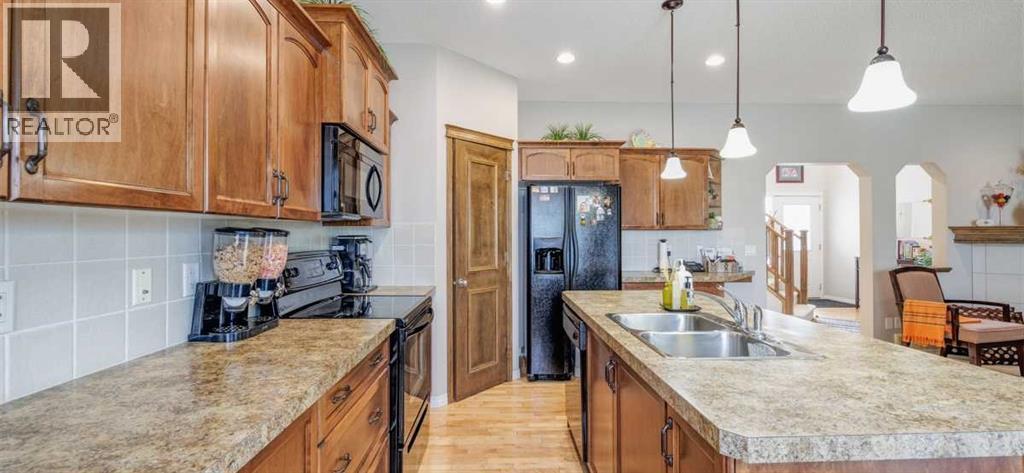 Single Family House for Sale in  Royal Oak Circle NW Royal Oak Calgary 