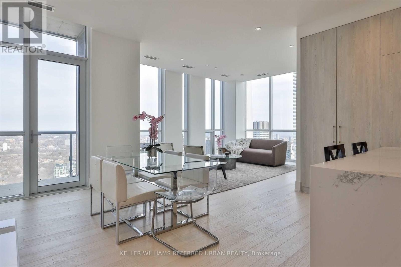 Photo 18 of Ph 06 1 Yorkville Avenue, Toronto ON