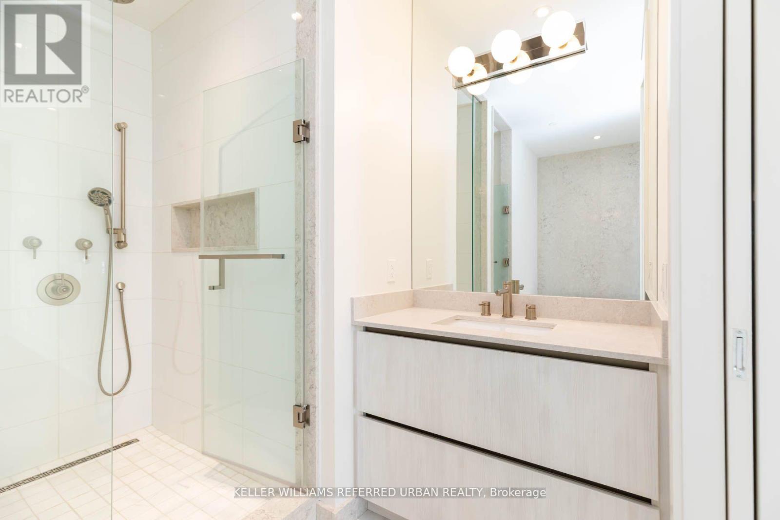 Photo 27 of Ph 06 1 Yorkville Avenue, Toronto ON