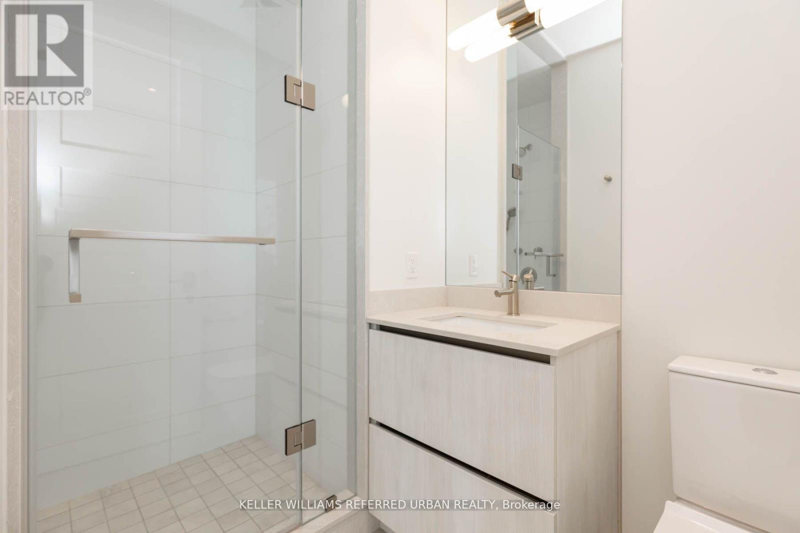 Photo 17 of Ph 06 1 Yorkville Avenue, Toronto ON