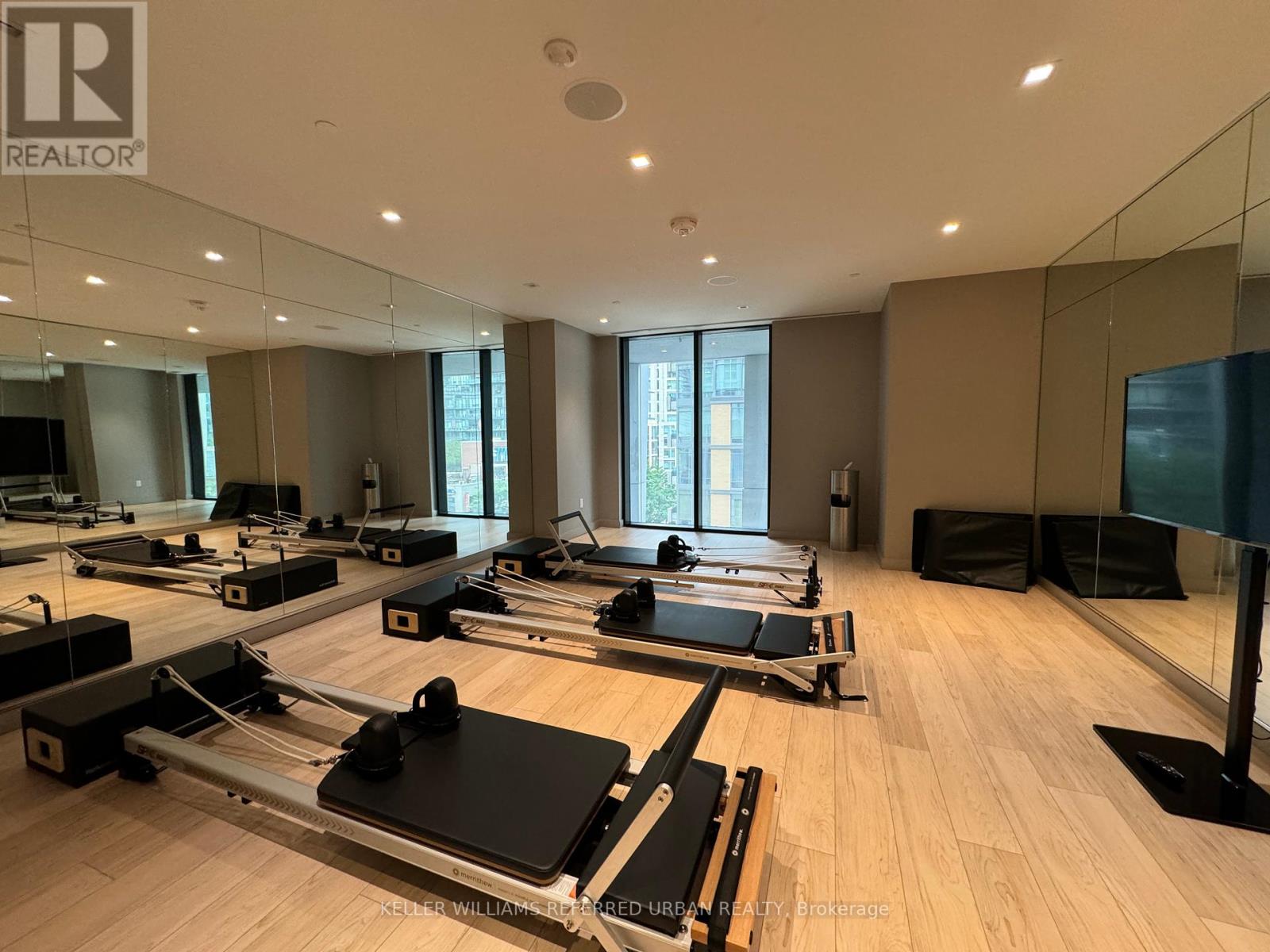 Photo 13 of Ph 06 1 Yorkville Avenue, Toronto ON