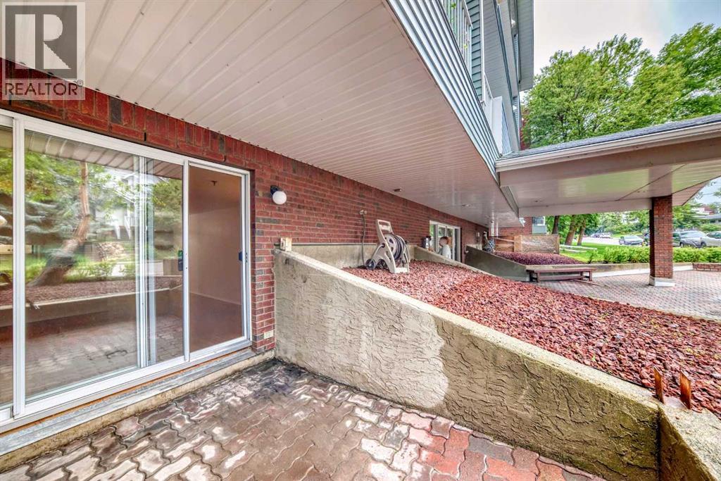 Single Family House for Sale in    Avenue SW Windsor Park Calgary 