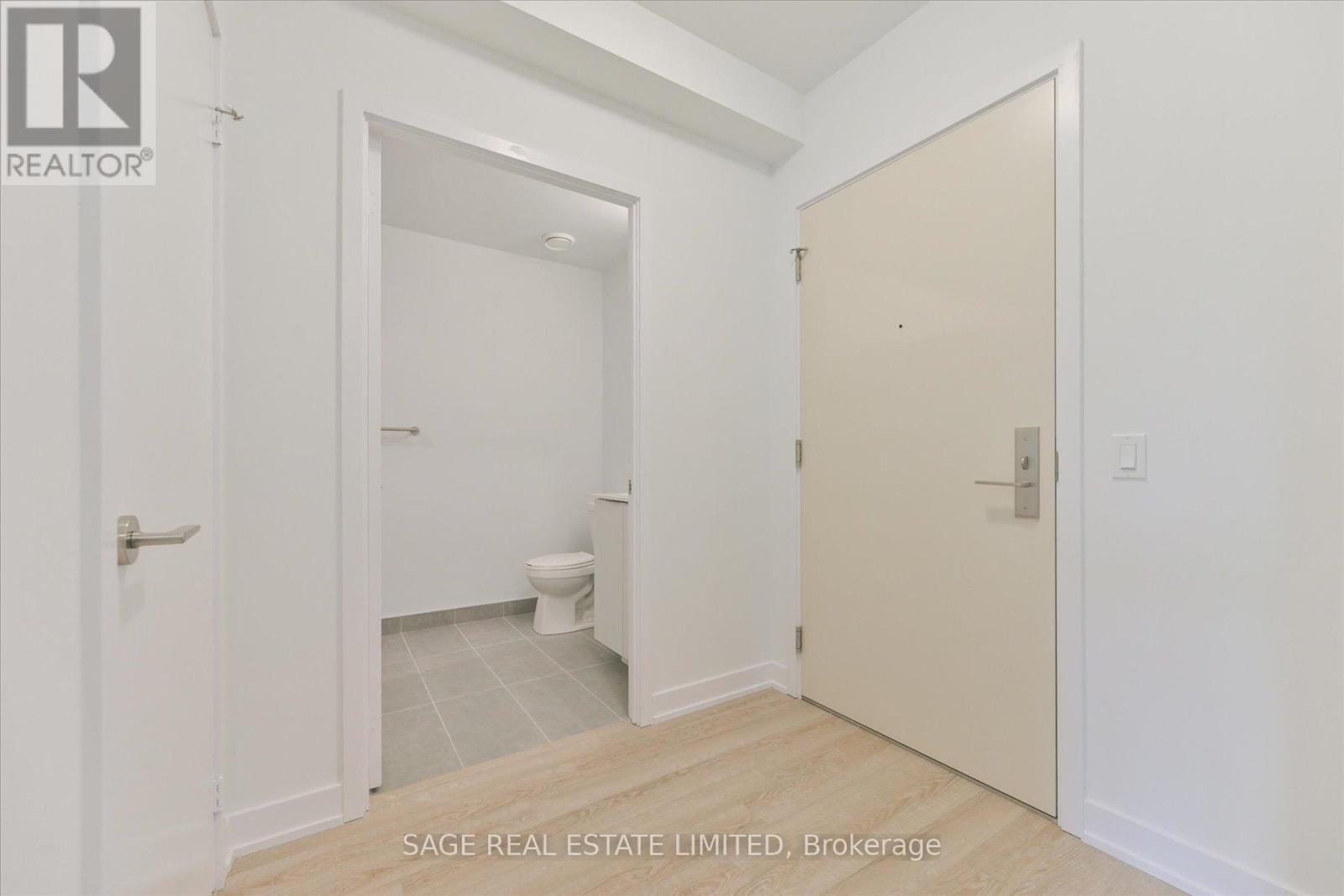 Photo 10 of 723 15 Richardson Street, Toronto ON