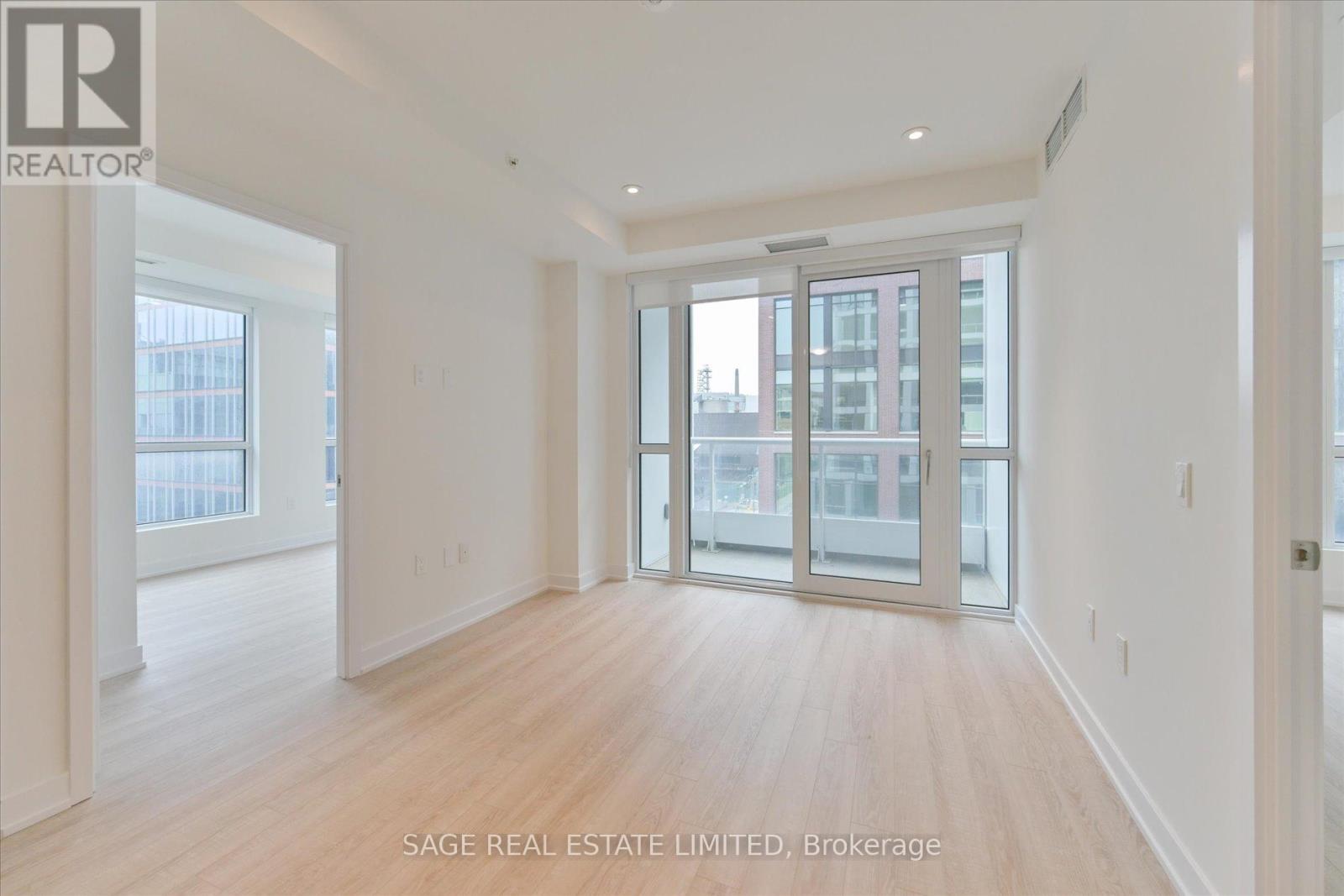 Photo 19 of 723 15 Richardson Street, Toronto ON