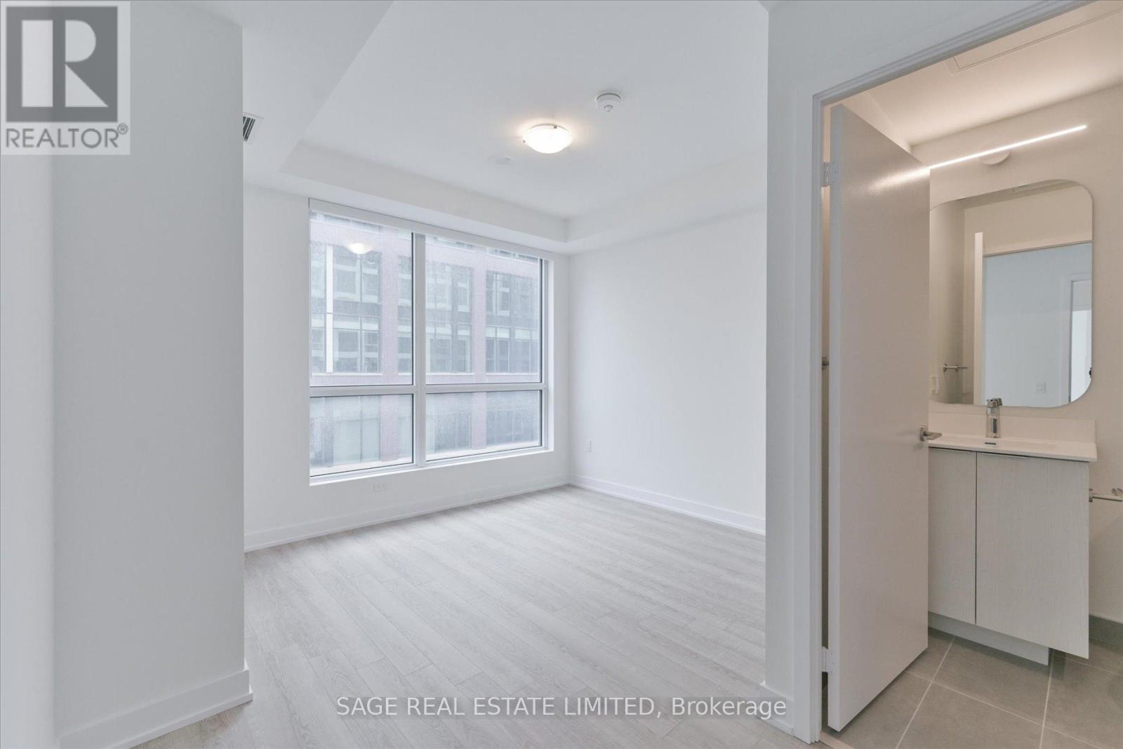 Photo 21 of 723 15 Richardson Street, Toronto ON