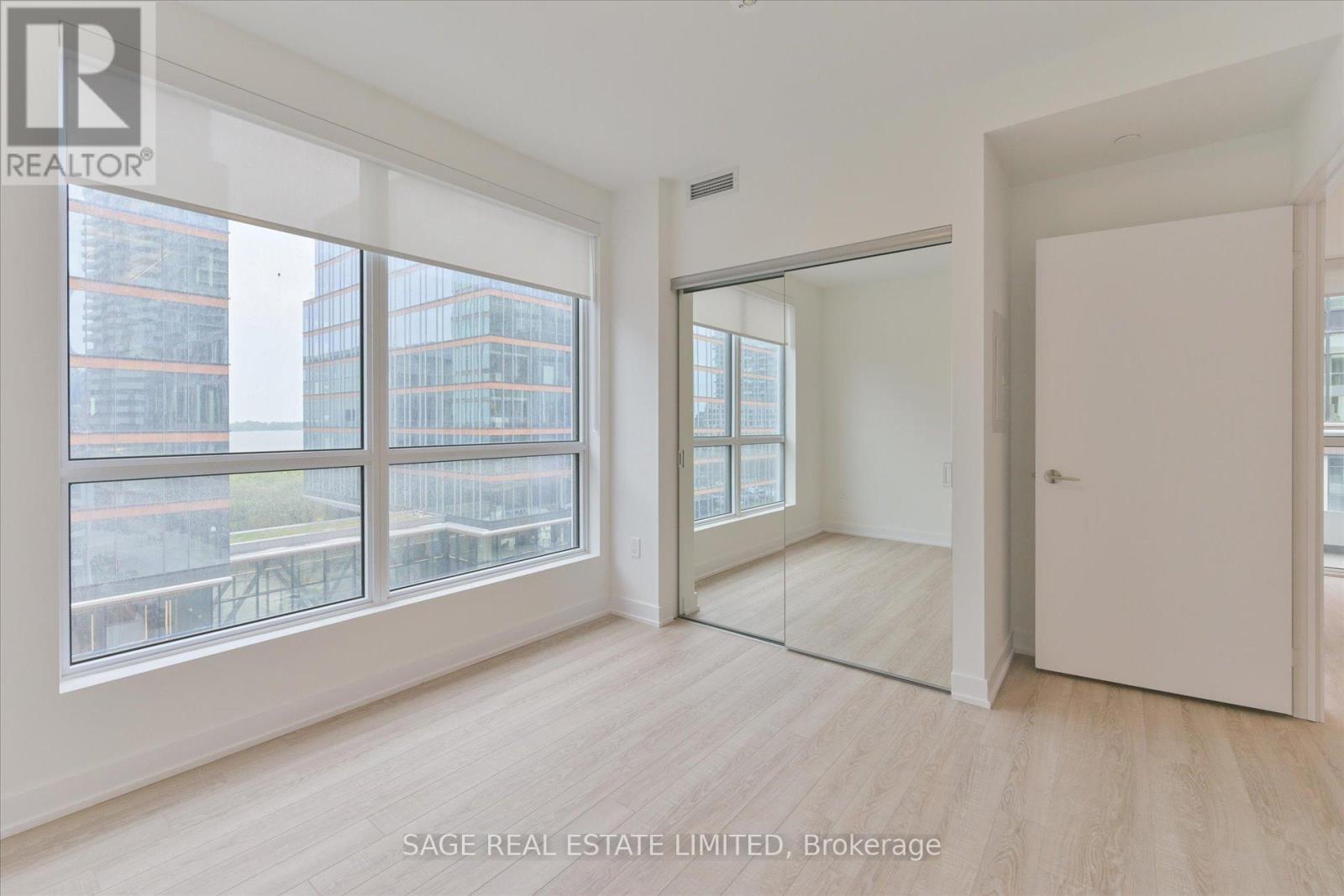 Photo 29 of 723 15 Richardson Street, Toronto ON