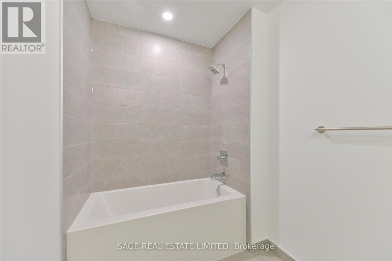 Photo 31 of 723 15 Richardson Street, Toronto ON