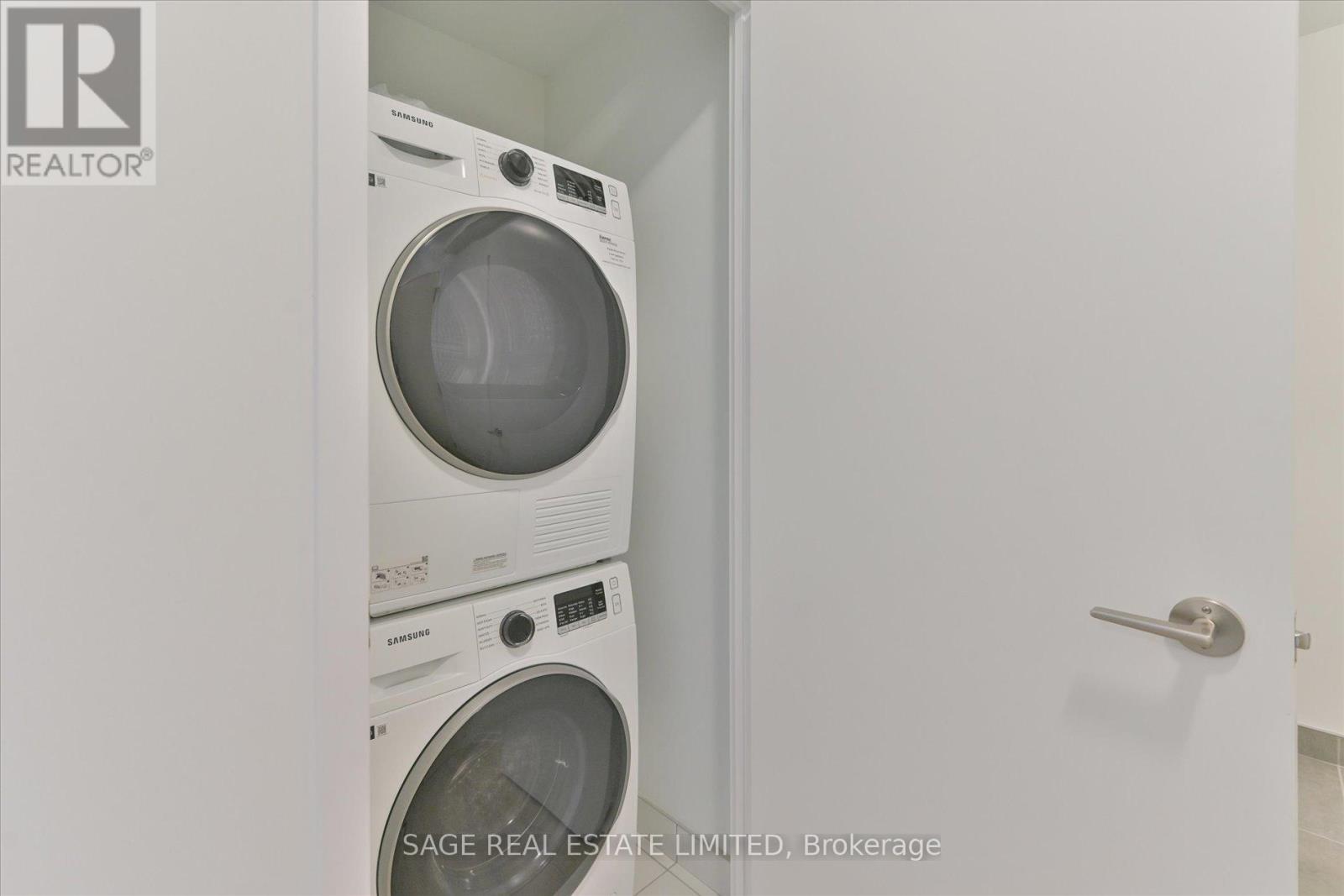 Photo 32 of 723 15 Richardson Street, Toronto ON