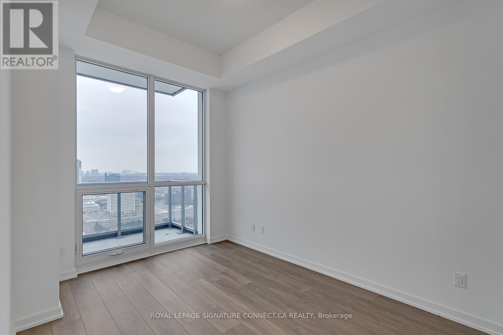 Photo 19 of 3007 32 Forest Manor Road, Toronto ON