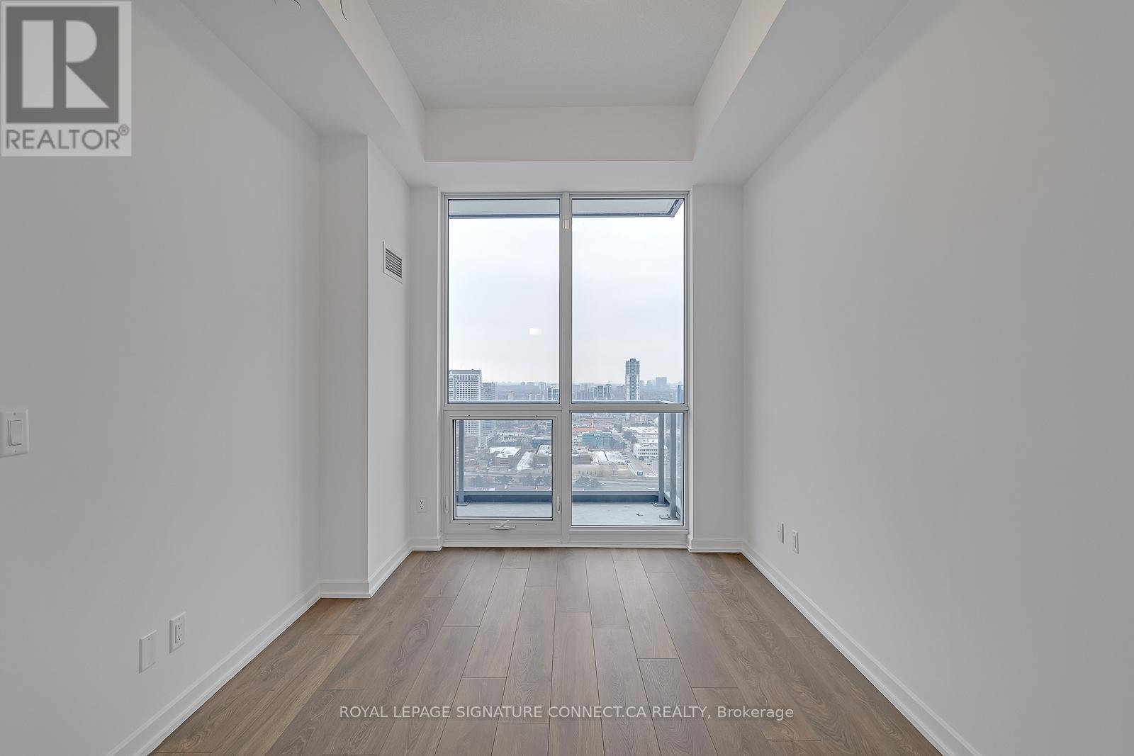 Photo 20 of 3007 32 Forest Manor Road, Toronto ON