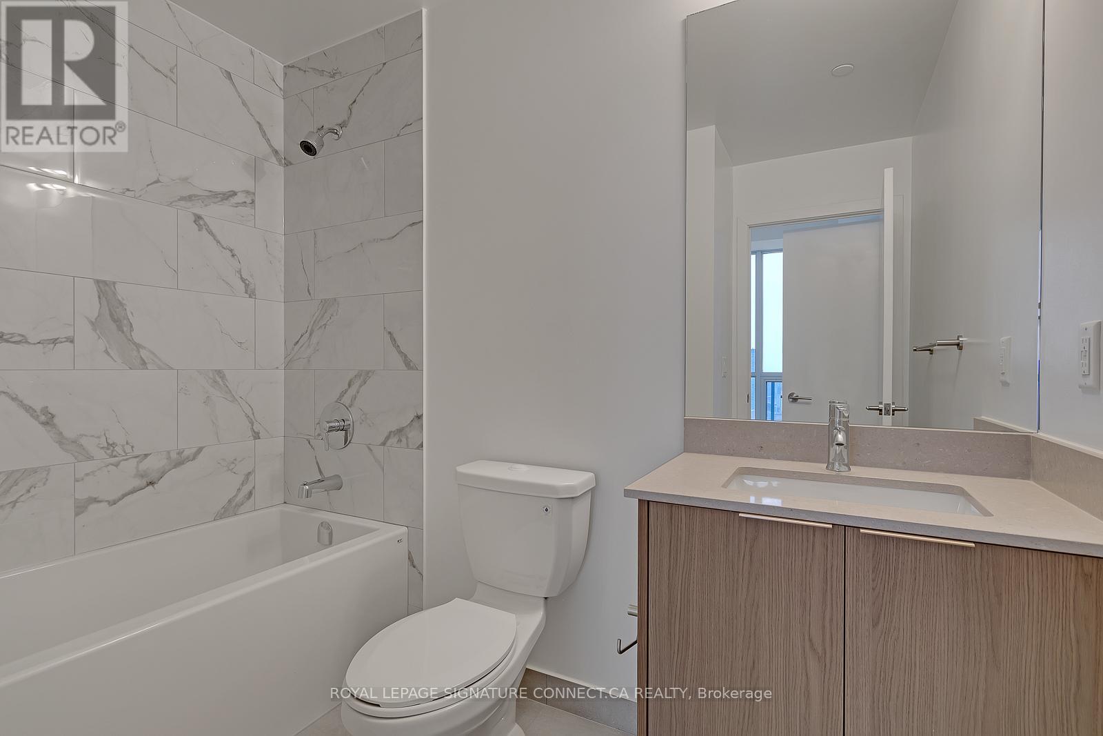 Photo 22 of 3007 32 Forest Manor Road, Toronto ON