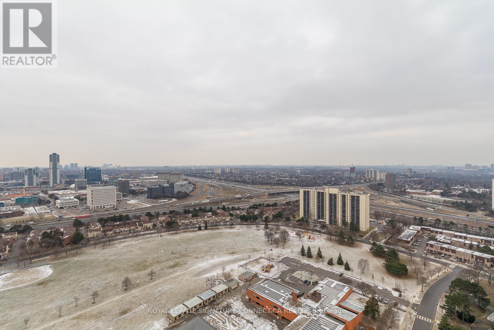 Photo 26 of 3007 32 Forest Manor Road, Toronto ON