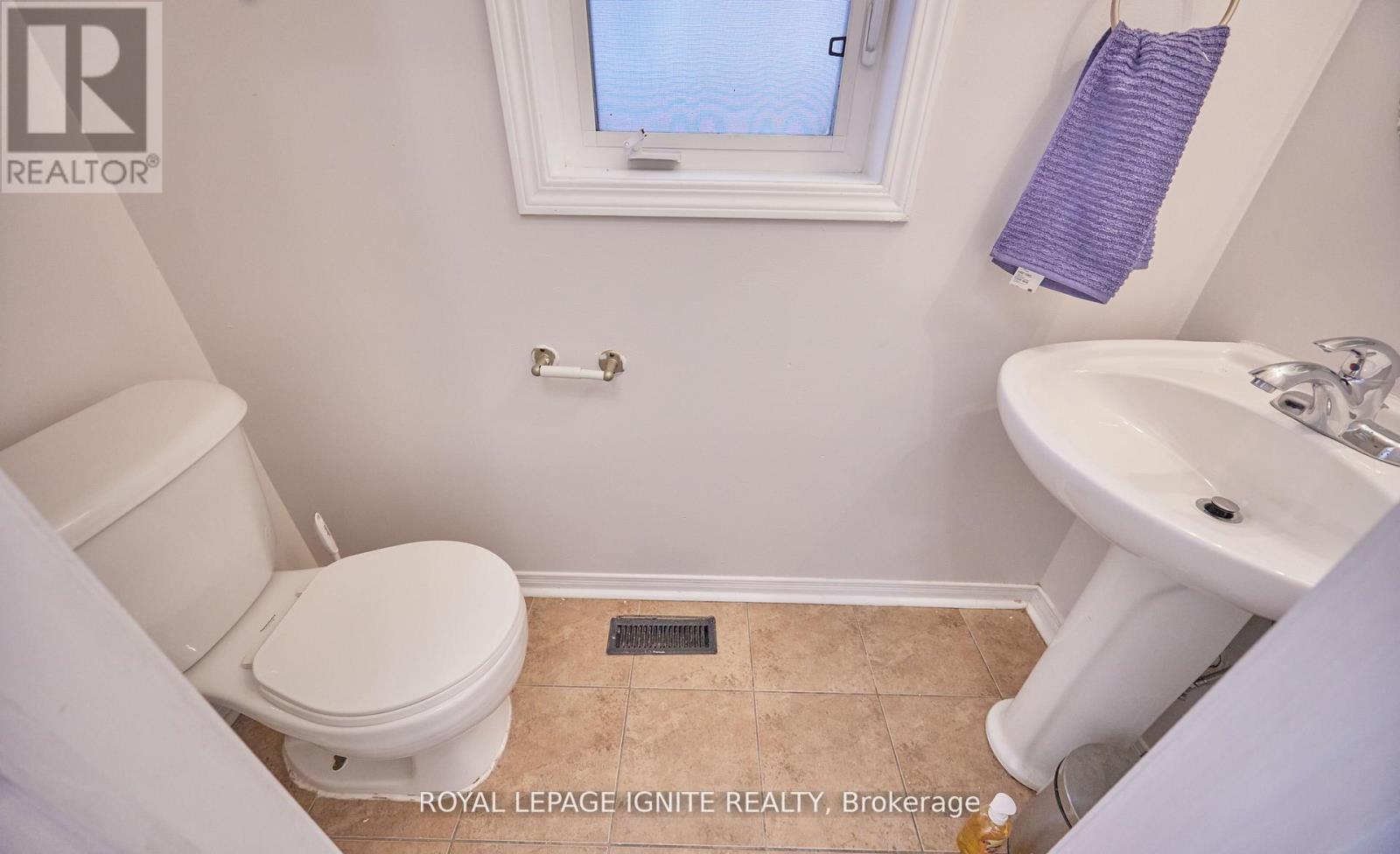 Photo 42 of 1162 Meath Drive, Oshawa ON