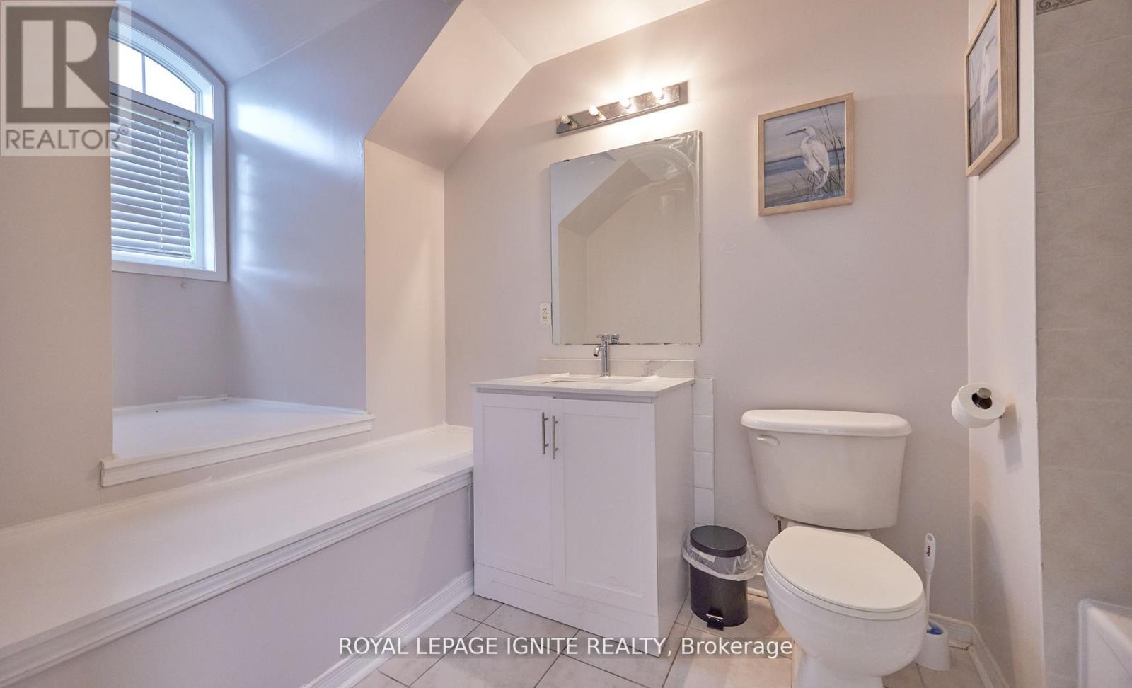 Photo 47 of 1162 Meath Drive, Oshawa ON