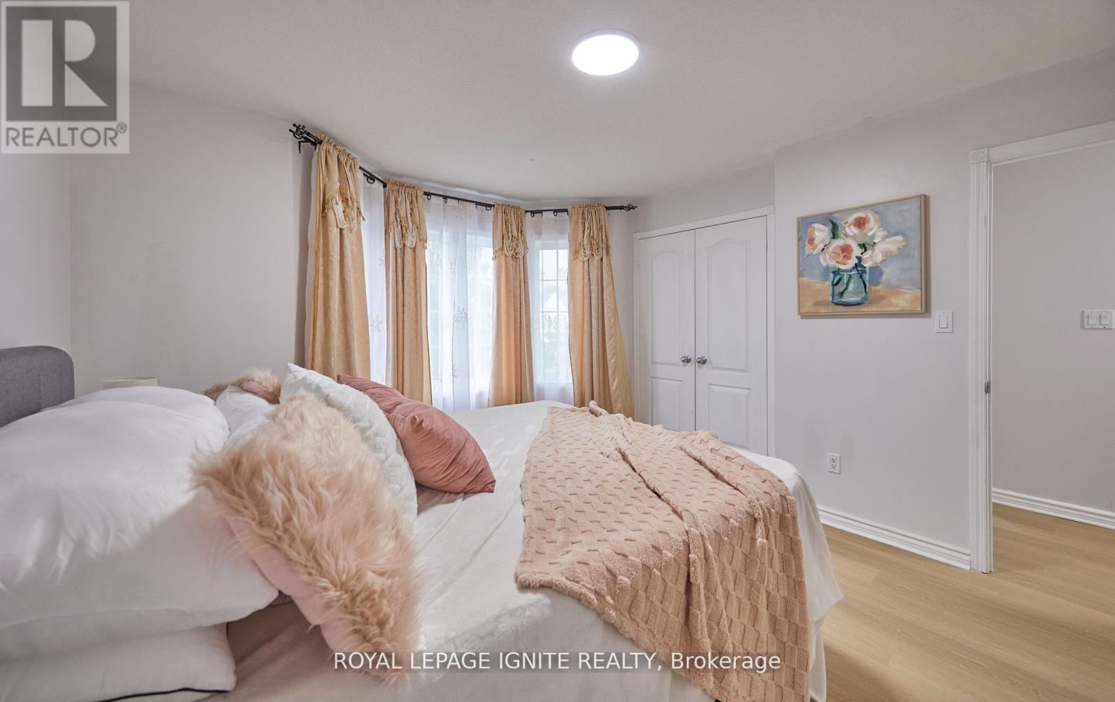 Photo 5 of 1162 Meath Drive, Oshawa ON