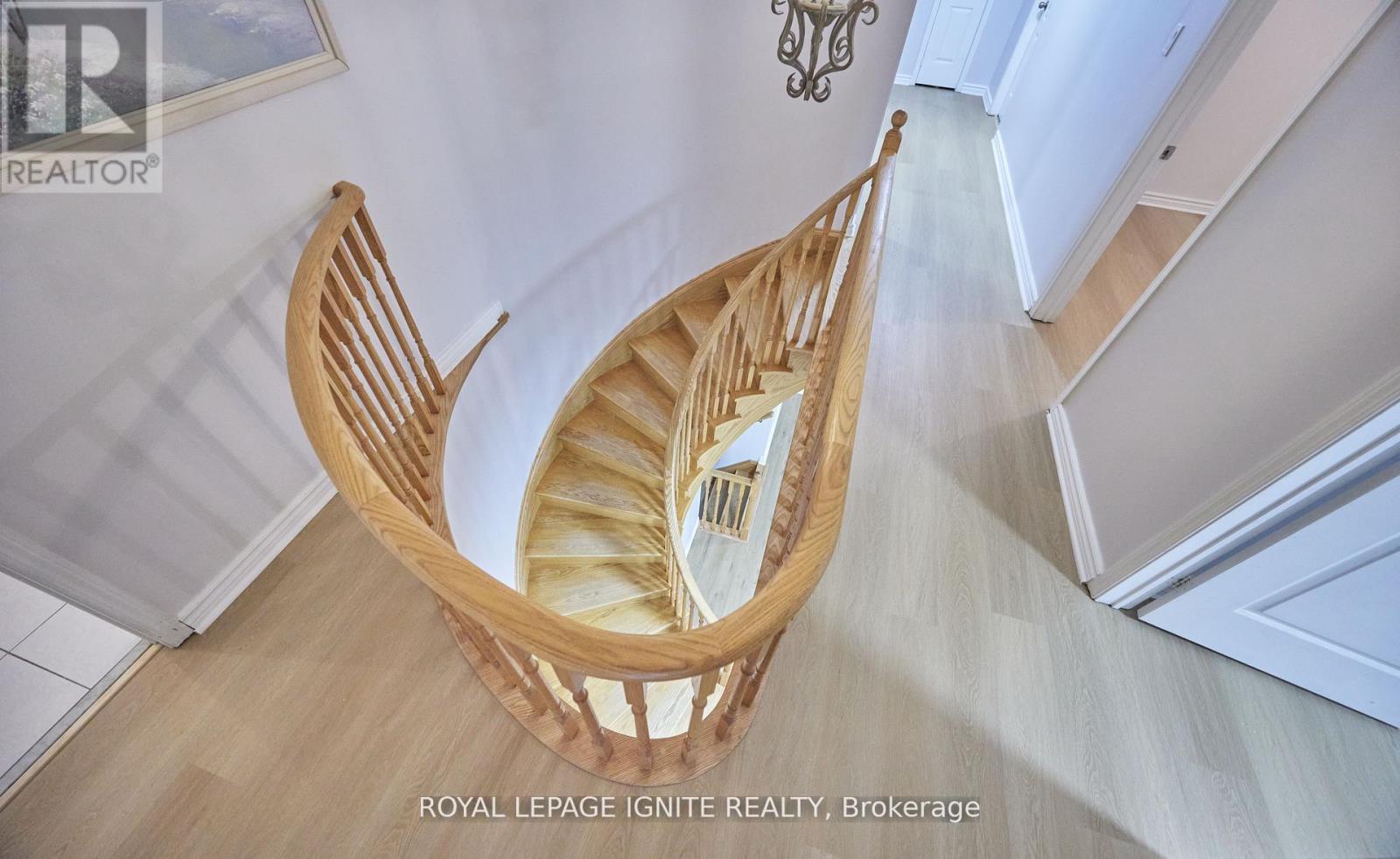 Photo 8 of 1162 Meath Drive, Oshawa ON