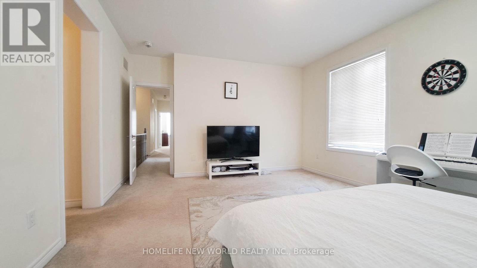 Photo 22 of 2 Falconridge Terrace, East Gwillimbury ON
