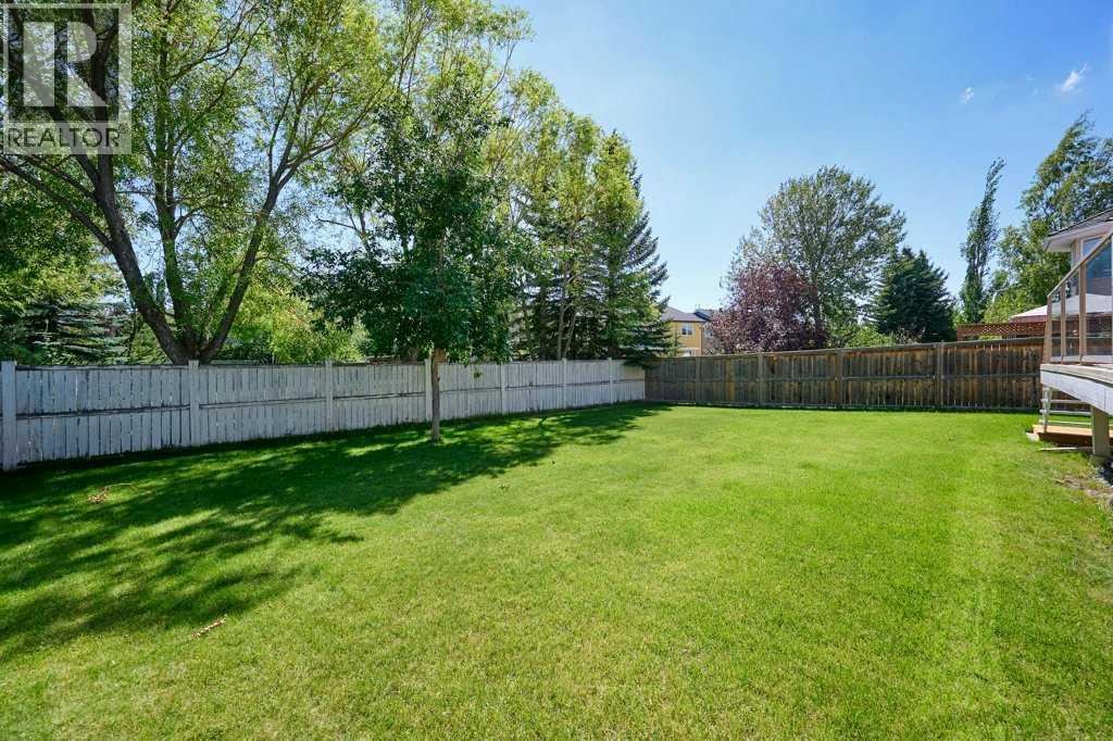 Single Family House for Sale in  Edgevalley Way NW Edgemont Calgary 