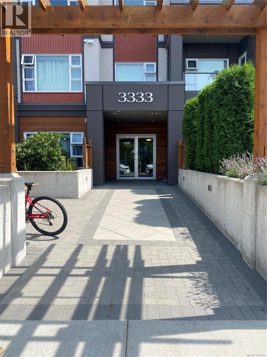 Photo 23 of 312 3333 Glasgow Ave, Saanich BC