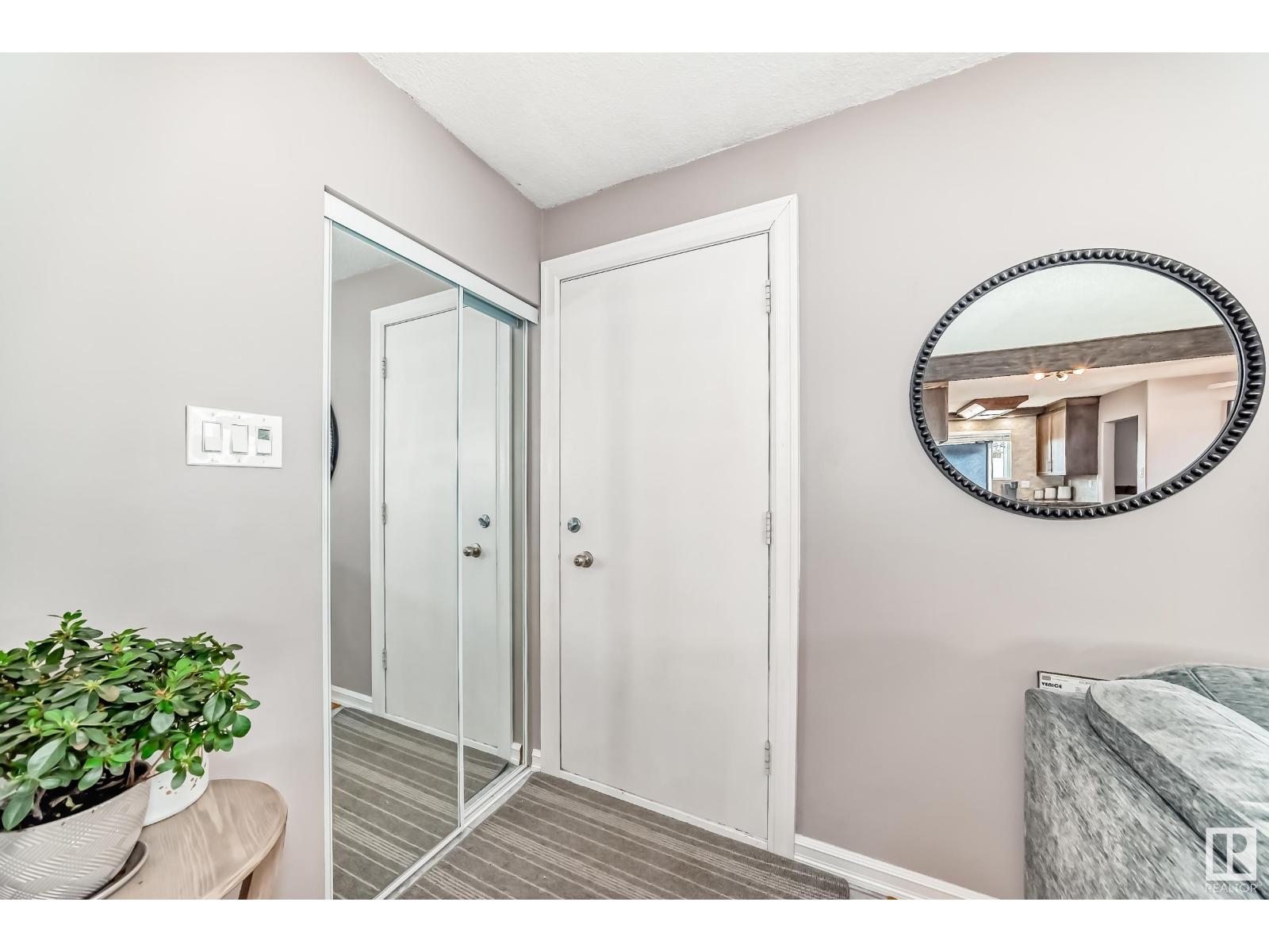 Photo 42 of 8511 70 St Nw, Edmonton AB