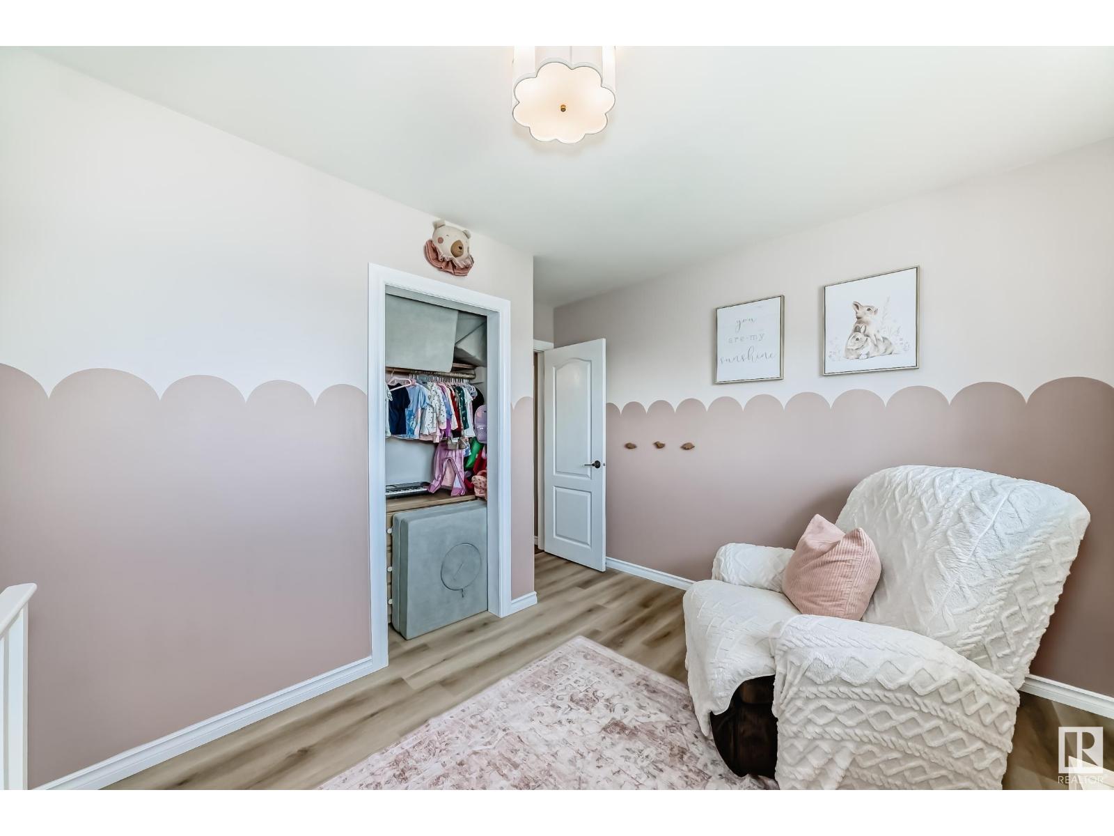 Photo 9 of 8511 70 St Nw, Edmonton AB