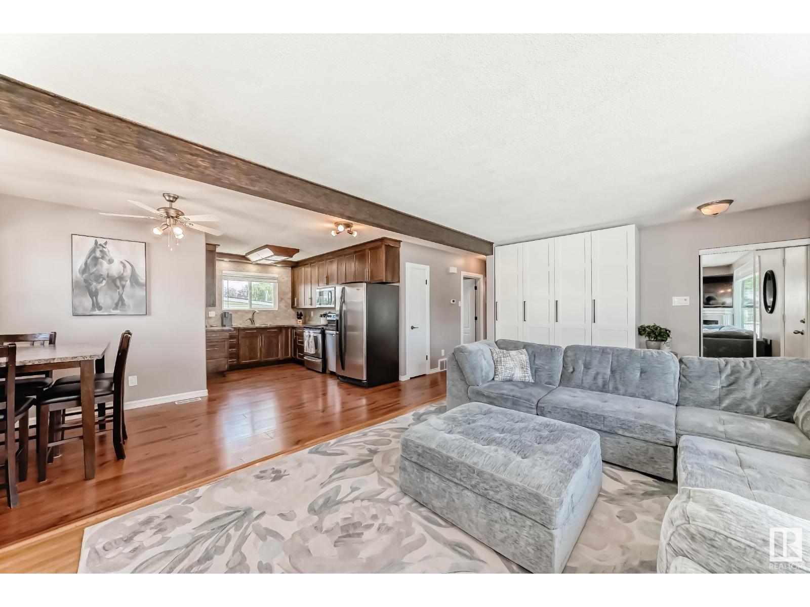 Photo 5 of 8511 70 St Nw, Edmonton AB