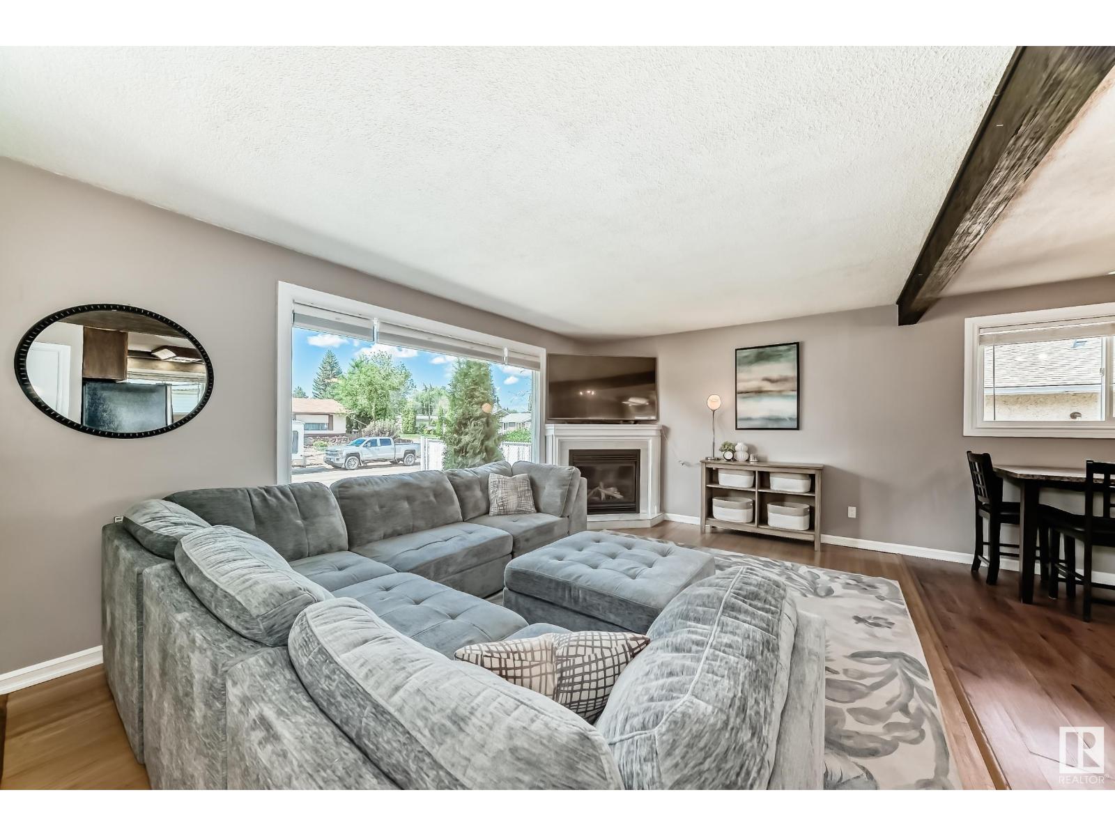 Photo 26 of 8511 70 St Nw, Edmonton AB
