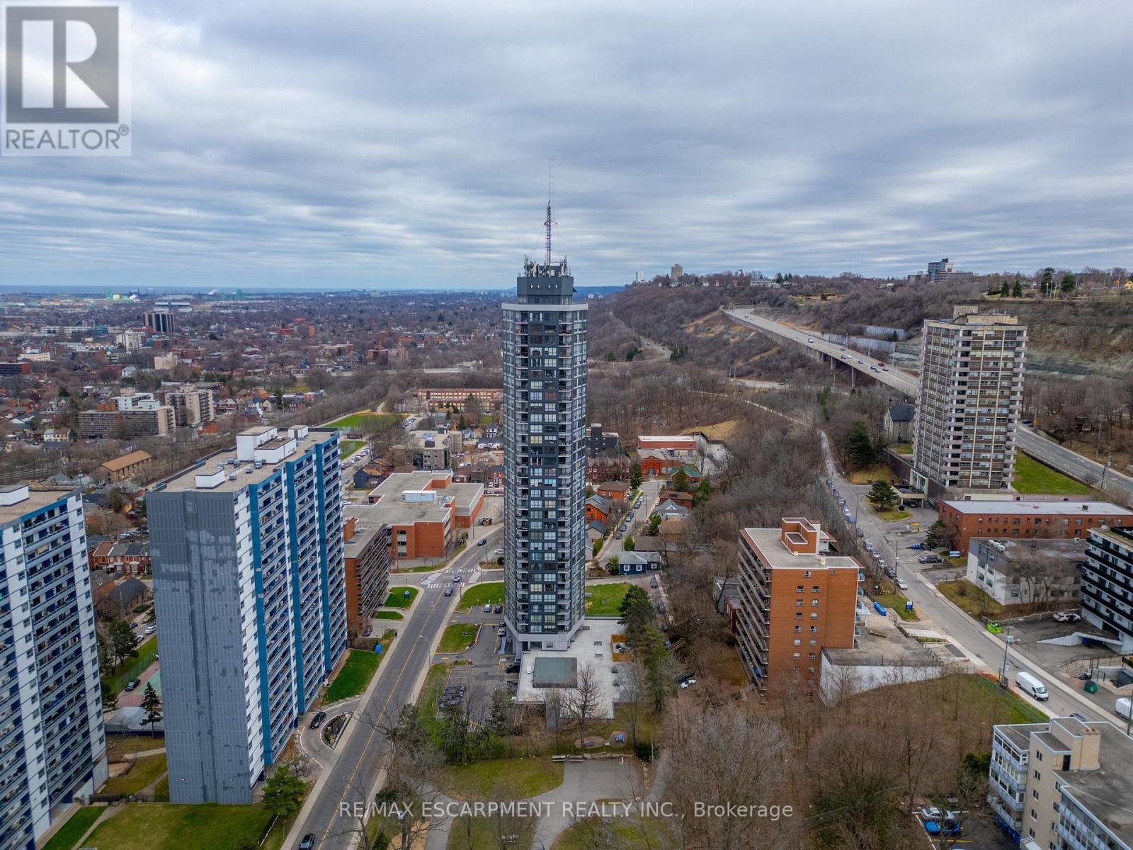 Photo 25 of 3308 150 Charlton Avenue E, Hamilton ON