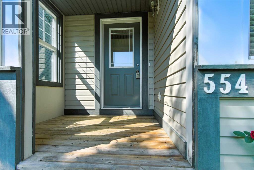 Single Family House 4 Level for Sale in  Evermeadow Road SW Evergreen Calgary 