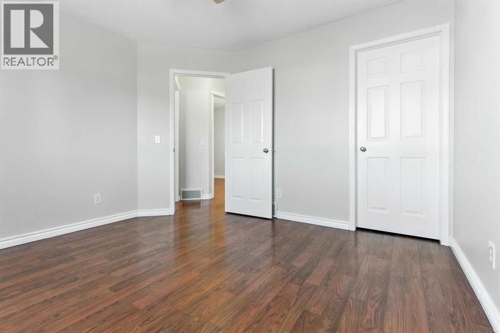 Single Family House 4 Level for Sale in  Evermeadow Road SW Evergreen Calgary 