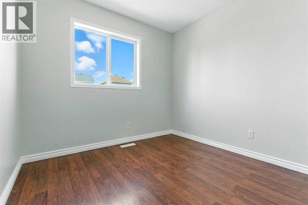 Single Family House 4 Level for Sale in  Evermeadow Road SW Evergreen Calgary 