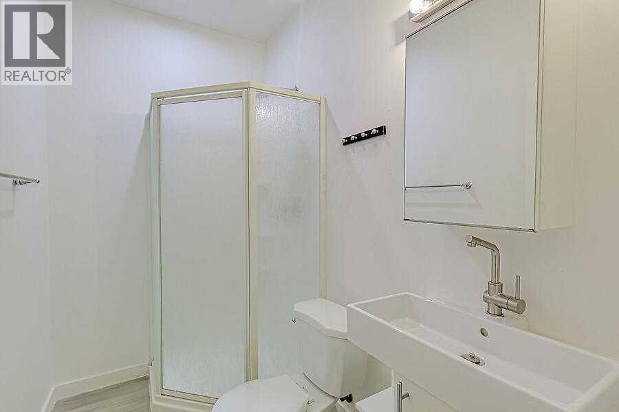 Single Family House for Sale in  Rockcliff Point NW Rocky Ridge Calgary 