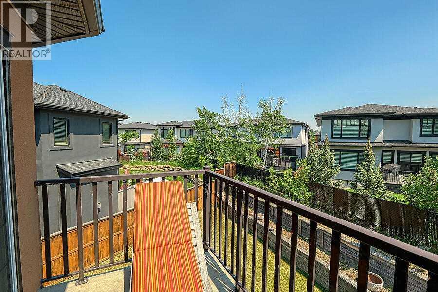 Single Family House for Sale in  Rockcliff Point NW Rocky Ridge Calgary 