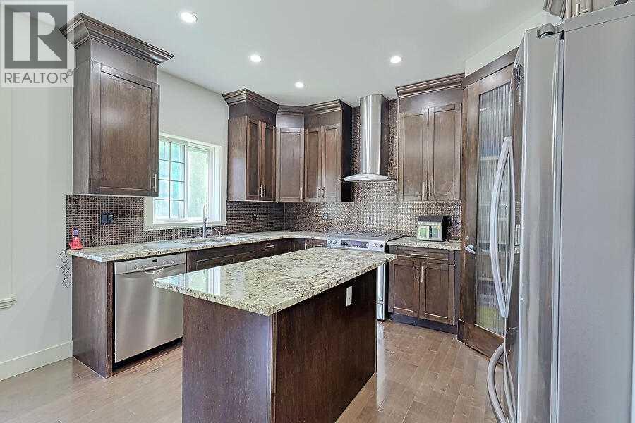 Single Family House for Sale in  Rockcliff Point NW Rocky Ridge Calgary 