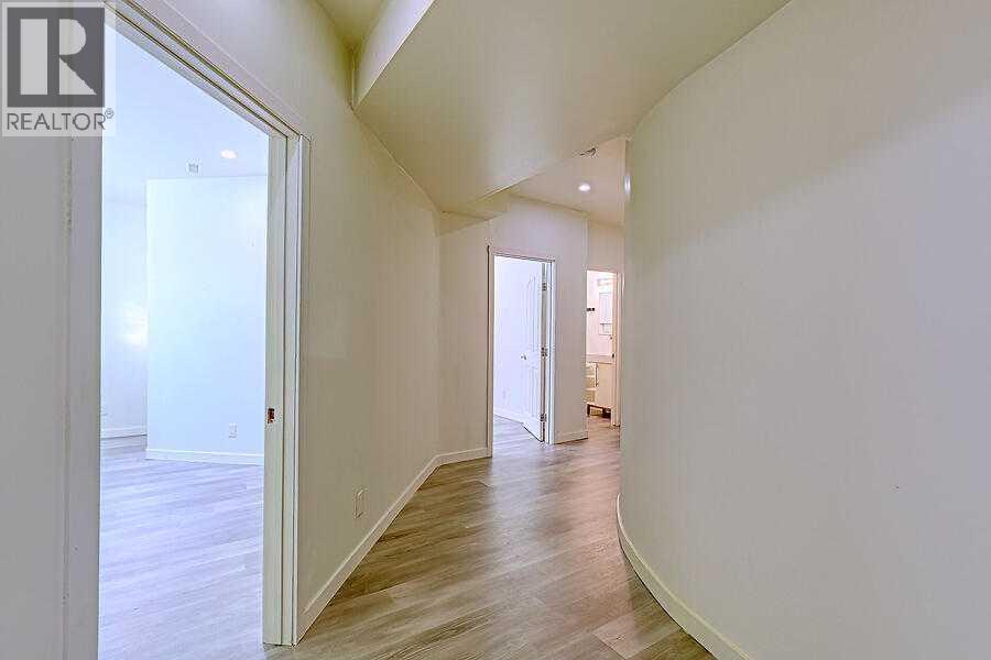 Single Family House for Sale in  Rockcliff Point NW Rocky Ridge Calgary 